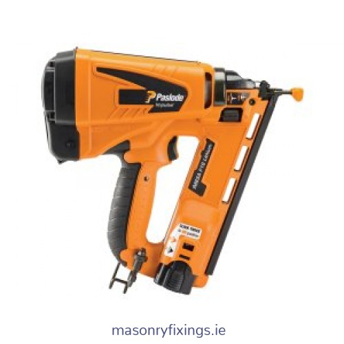 IM65A F16 Angled Brad Gas Nailer (complete with battery, battery charger, safety glasses and carry case)